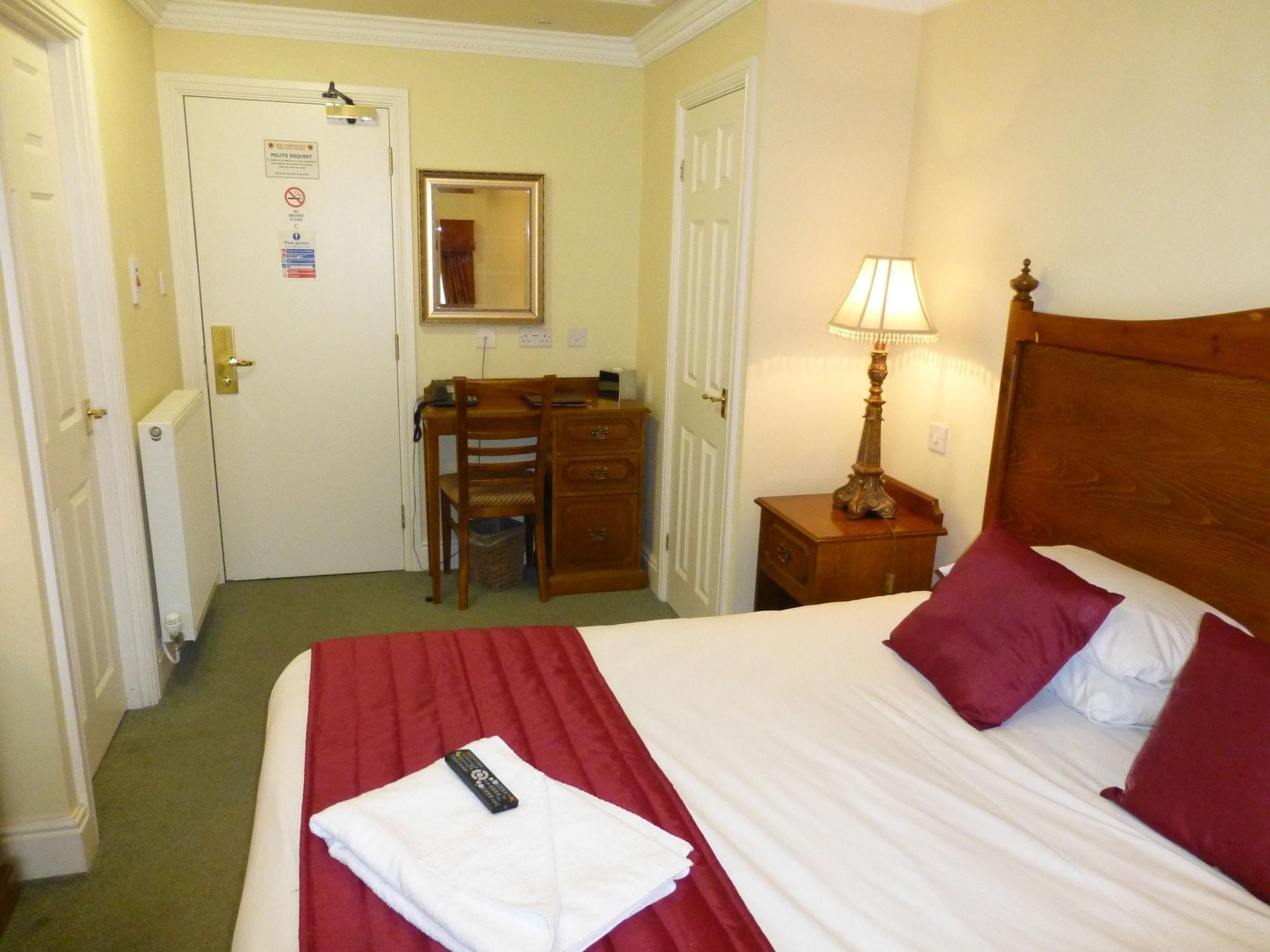 The Atherstone Red Lion Hotel Экстерьер фото