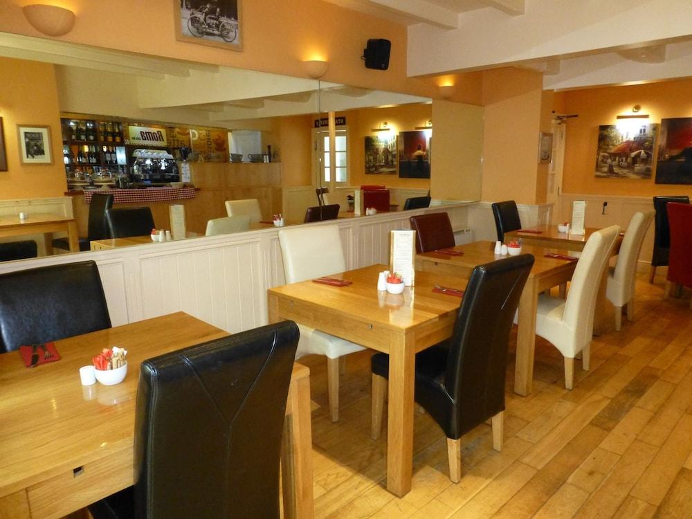 The Atherstone Red Lion Hotel Экстерьер фото