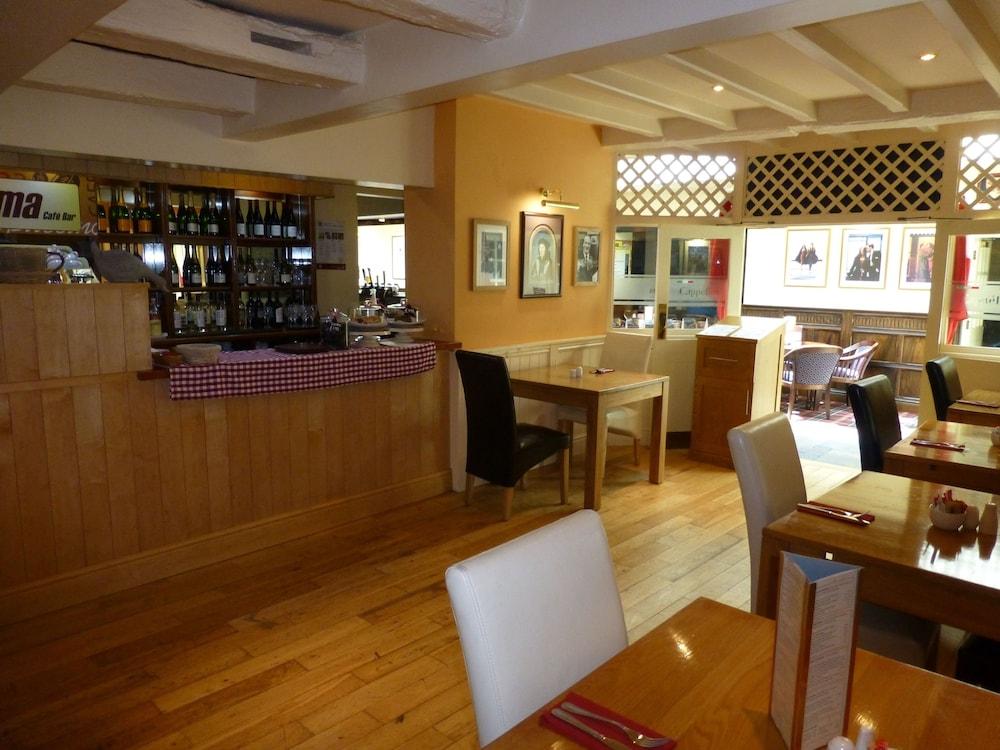 The Atherstone Red Lion Hotel Экстерьер фото
