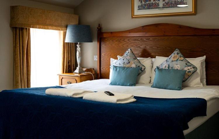 The Atherstone Red Lion Hotel Экстерьер фото