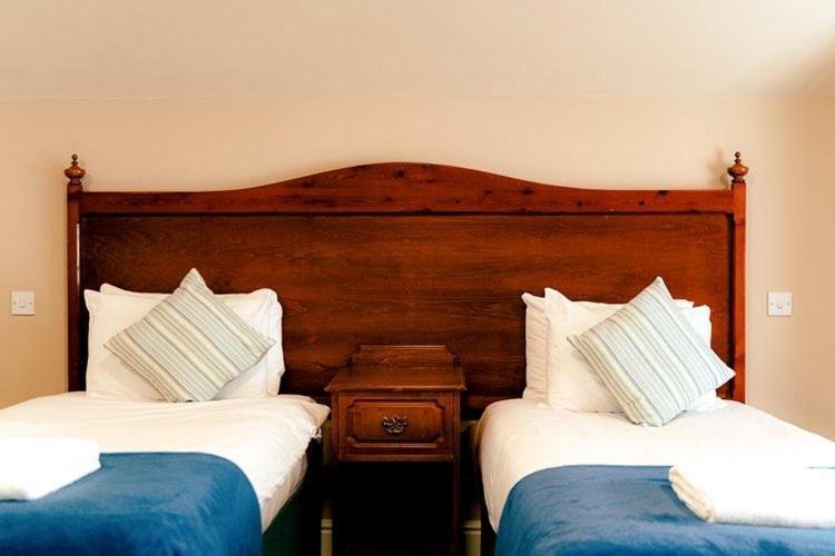The Atherstone Red Lion Hotel Экстерьер фото